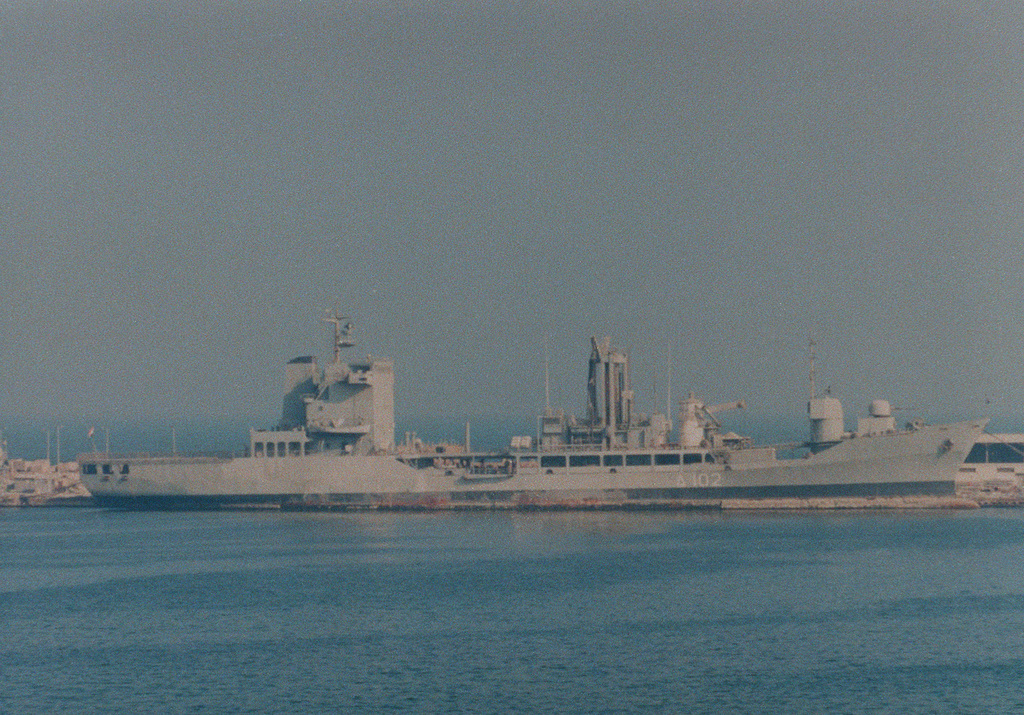 Starboard beam view of the Iraqi Navy Stromboli class fleet ...