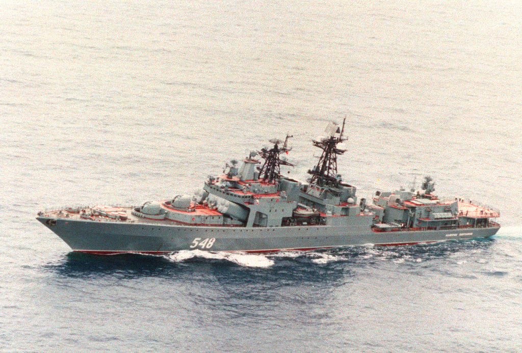 Aerial port bow view of the Russian Navy Pacific Fleet Udaloy class ...