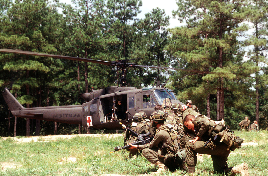 Soldiers from the 1ST Battalion Princess Patricia's Canadian Light ...