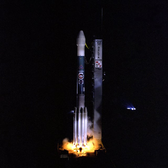 A McDonnell Douglas DELTA II Space Launch Vehicle Successfully Launched ...