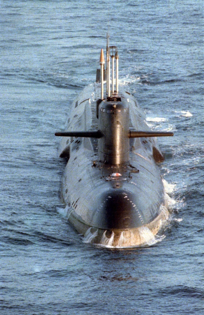 Aerial bow on view of a Russian Northern Fleet Yankee Notch class ...