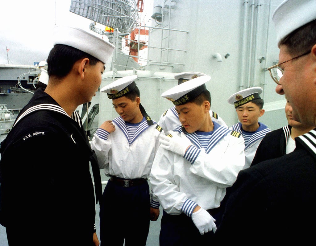 DVIDS - Images - Navy recruits issued Navy Working Uniform [Image 21 of 46]