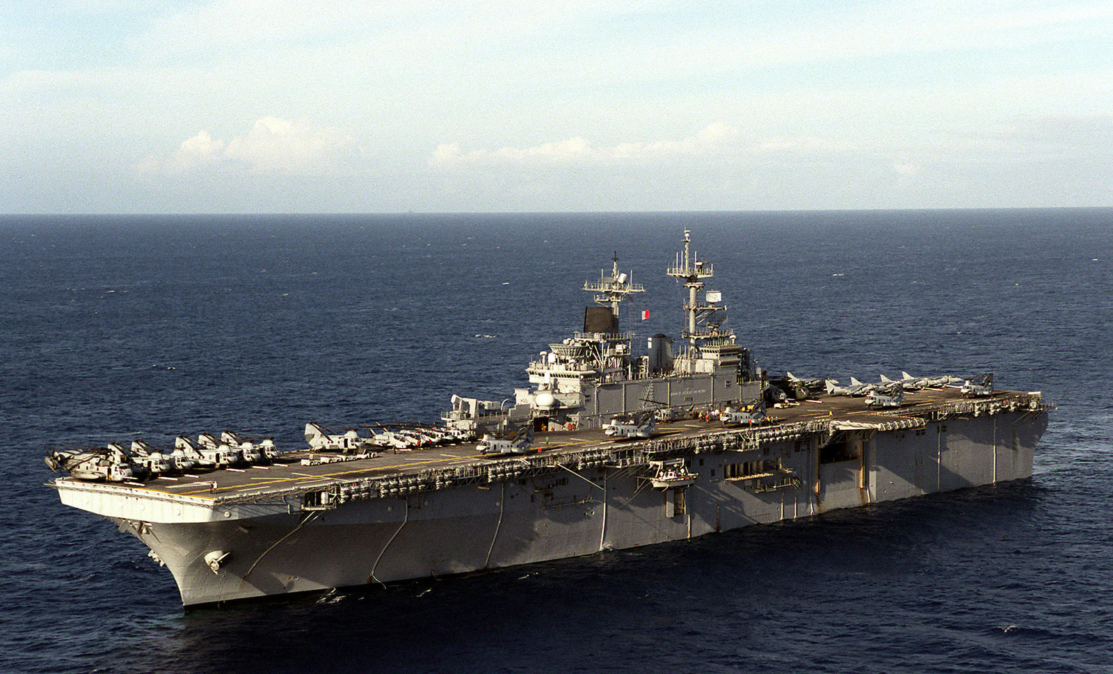 Port bow view of the Wasp class amphibious assault ship USS BOXER (LHD