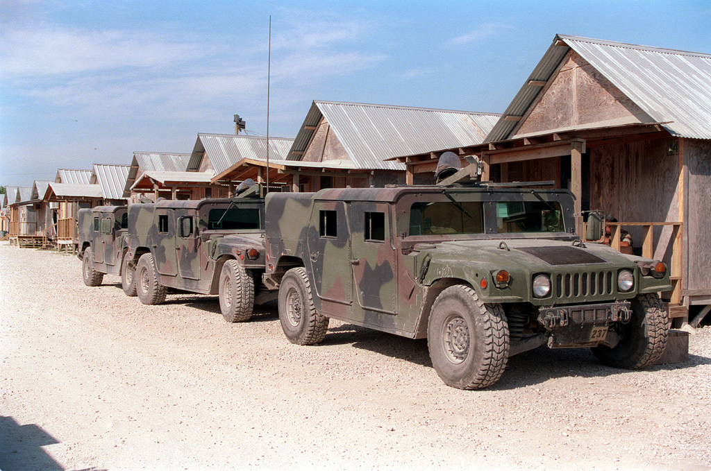 HMMWV m998