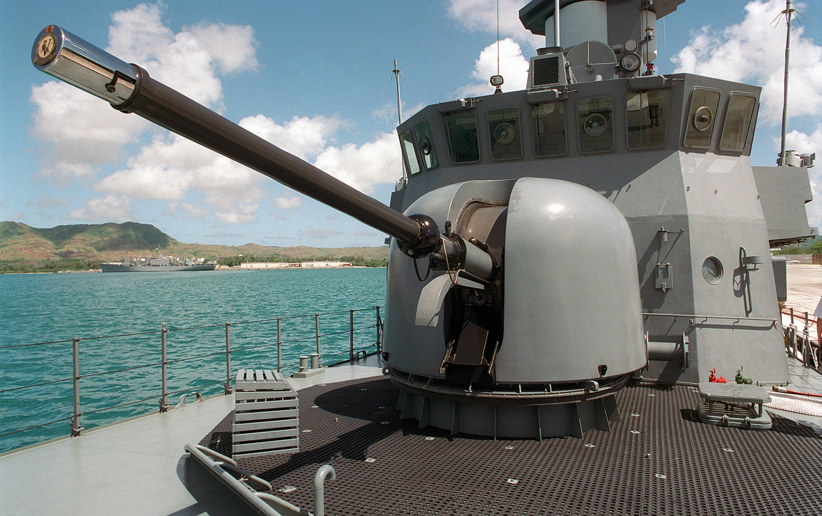 close-up-view-of-the-76-mm-oto-melara-3-inch-gun-mounted-on-the-deck-of