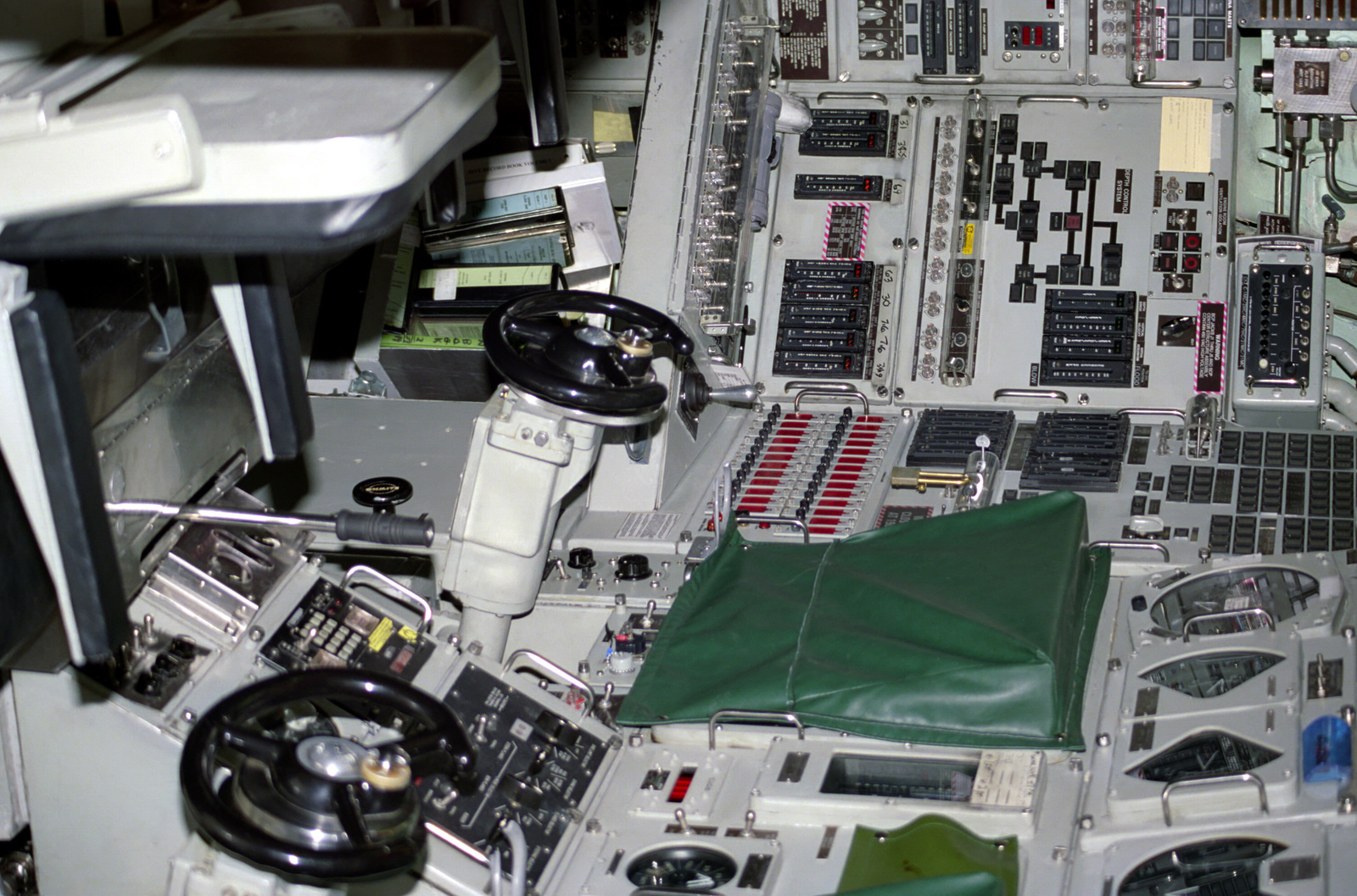 View Of The Main Diving And Control Station Onboard The Los