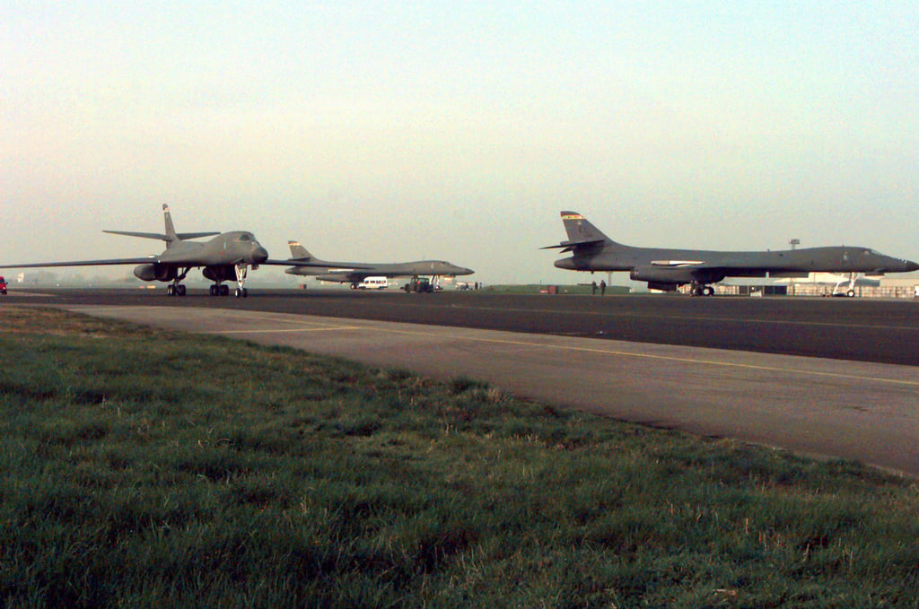 A B-1B Lancer, from the 28th Bomb Wing Ellsworth AFB, South Dakota ...