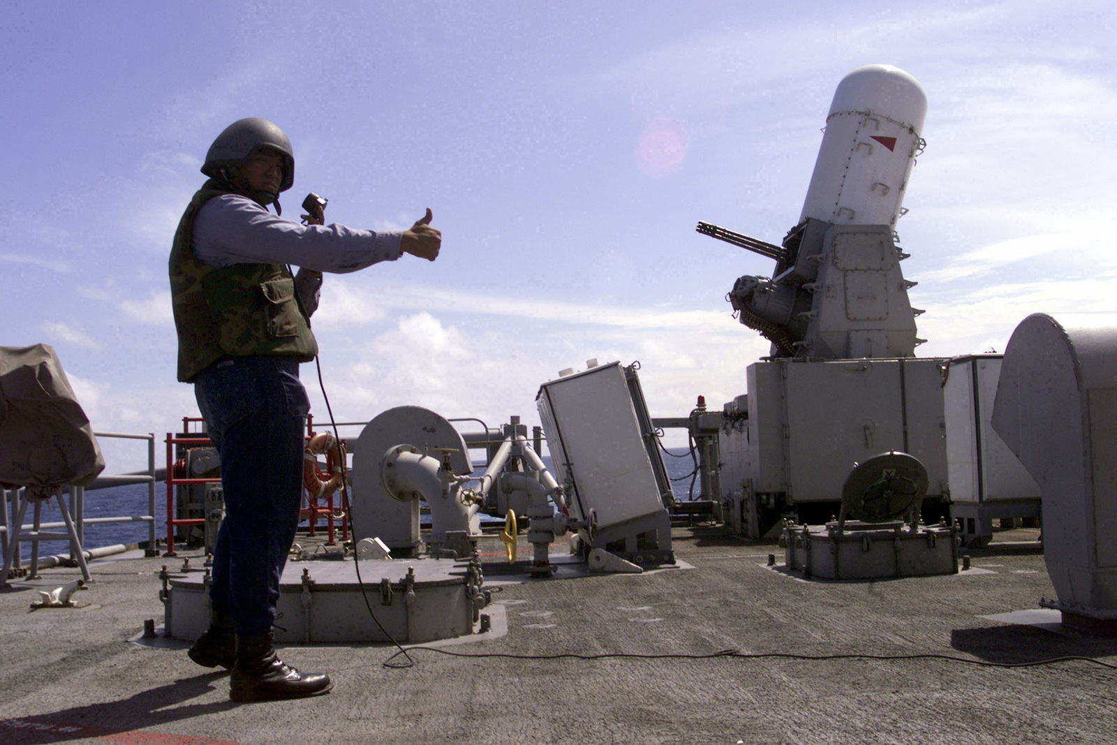 us-navy-fire-control-technician-3rd-class-jay-batoon-acts-as-safety