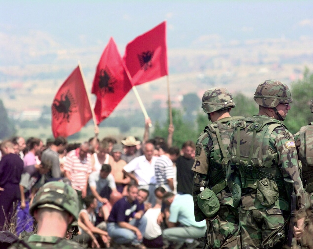 Войска освобождения. Армия освобождения Косова 1999. Албанцы солдаты Косово.