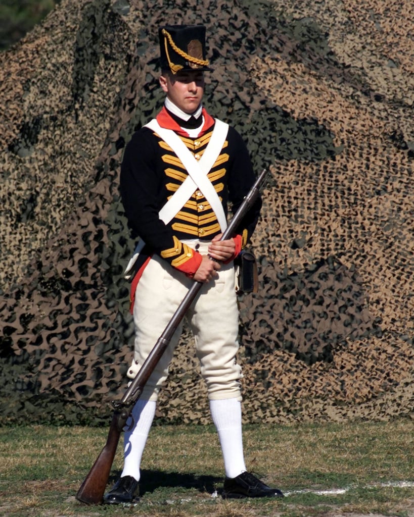 A US Marine displays the US Marine Corps Revolutionary War Uniform, as ...