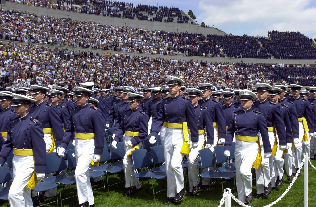 Falcons capitalize on turnovers, swat Yellow Jackets, 14-7 > United States  Air Force Academy > Air Force Academy News