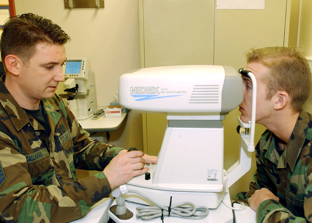 Technical Sergeant (tsgt) Michael Callahan (left), Usaf, Non 