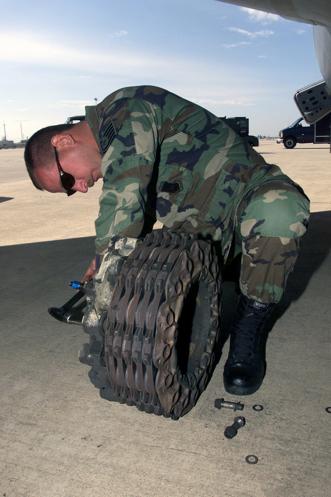 Technical Sergeant Tsgt Dave Bartlett Usaf Fuels Shop Specialist Th Air Refueling Wing