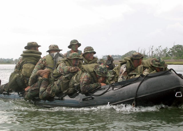 Marines from Company G, Battalion Landing Team (BLT), 2nd Battalion ...