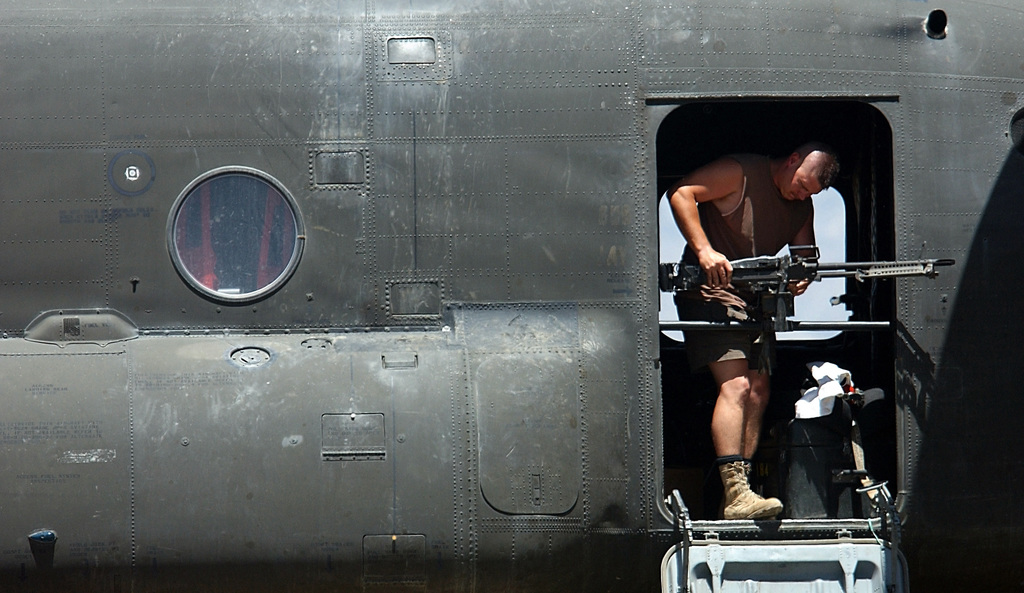 Chicago, Illinois, USA. 11th Nov, 2018. - Three CH-47 Chinook