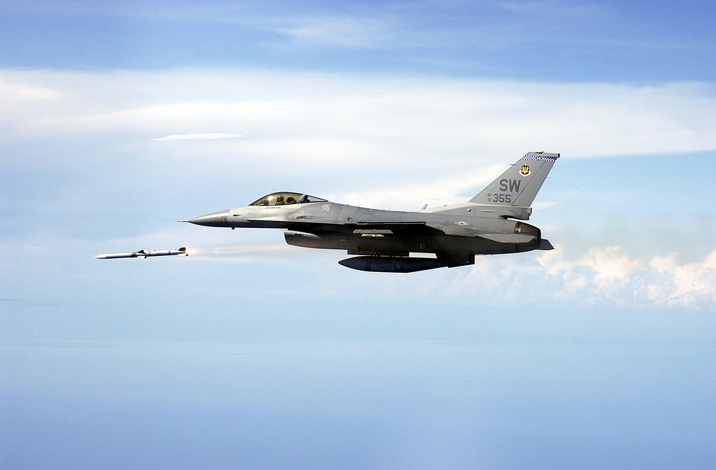 A US Air Force (USAF) F-16CJ Fighting Falcon aircraft assigned to the ...