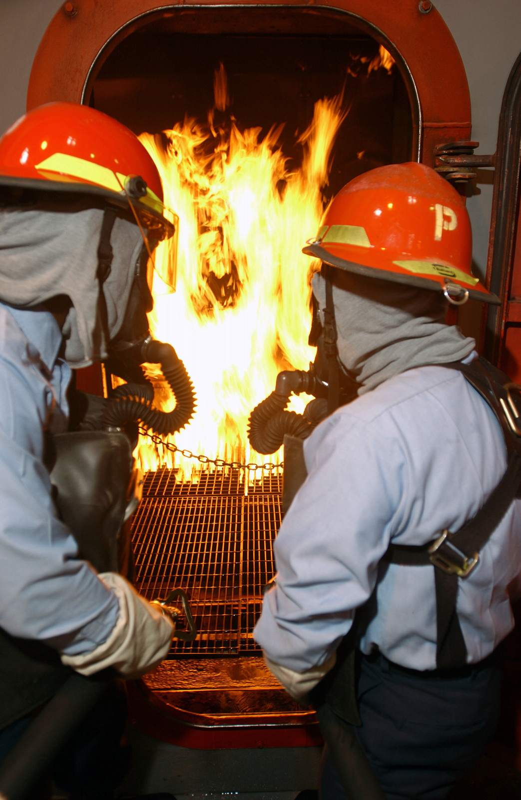 Us Navy Usn Recruits At The Fire Fighting Training Unit Fftu Recruit Training Command Naval Station - south carolina fire department training center roblox