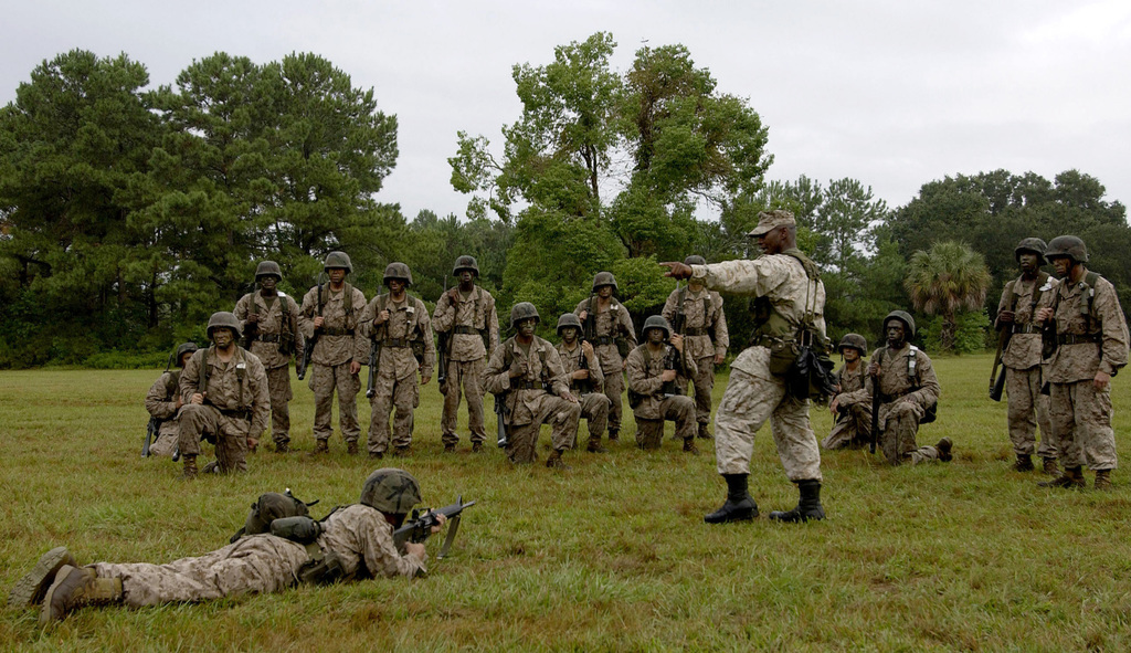 Us Marine Corps Usmc Basic Training Recruits From Platoon 2086 Parris Island Marine Corps Recruit Depot Mcrd Parris Island South Carolina Sc Are Shown The Proper Way To Advance On The Enemy - bct army basic combat training base roblox