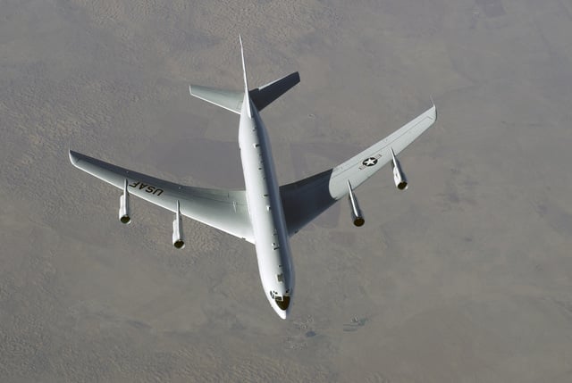 A Us Air Force (usaf) E-8c Joint Surveillance Target Attack Radar 