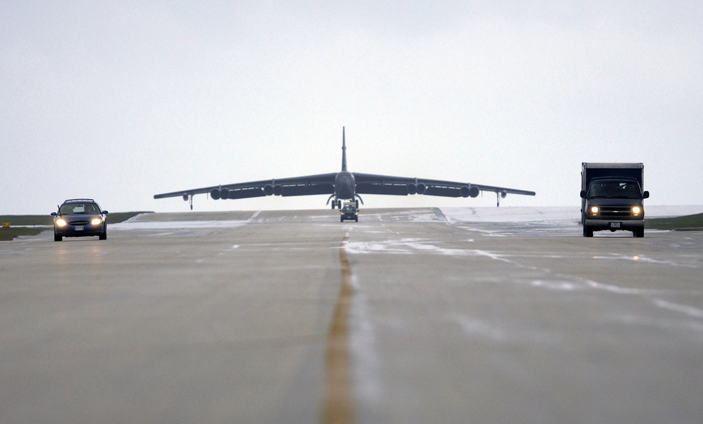 The First Of Six US Air Force (USAF) B-52 Stratofortress Bombers From ...