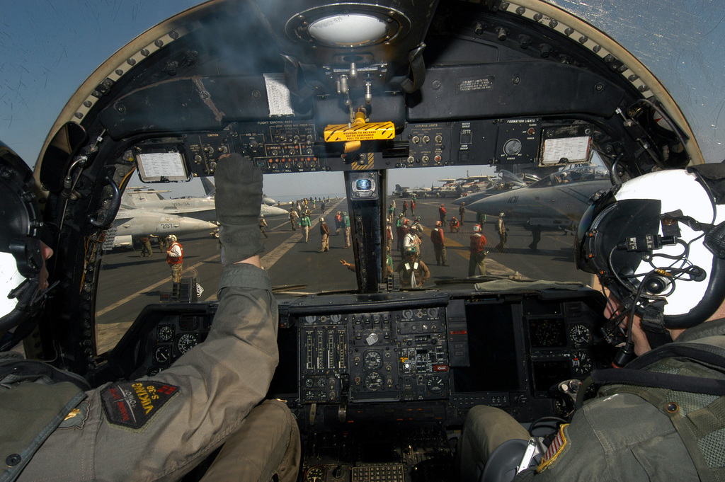 A view from the Tactical Coordinators (TACOC) position aboard a US Navy ...