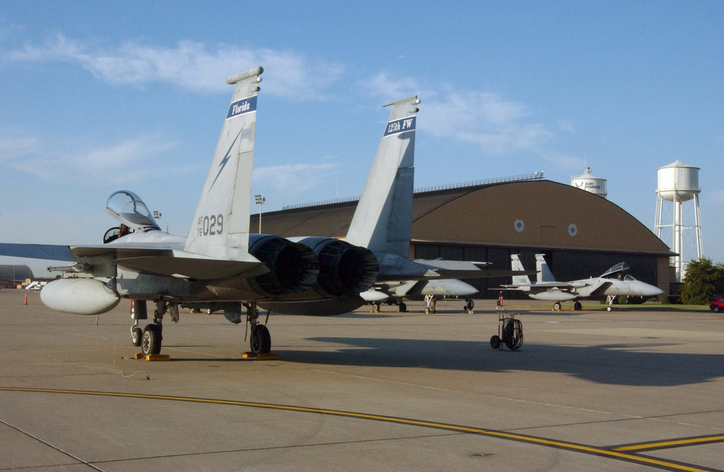 DVIDS - Images - Jacksonville Jaguars 2015 first game - 125th FW flyover  and appreciation day [Image 2 of 7]