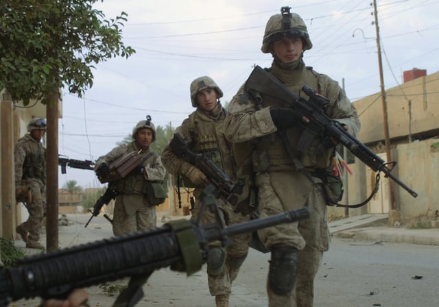 US Marine Corps (USMC) Marines assigned to Bravo/Company, 1ST Battalion ...