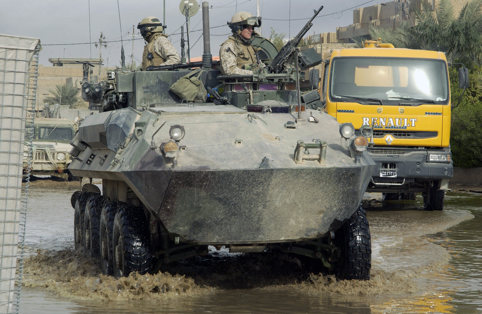 Usmc Light Armored Vehicle