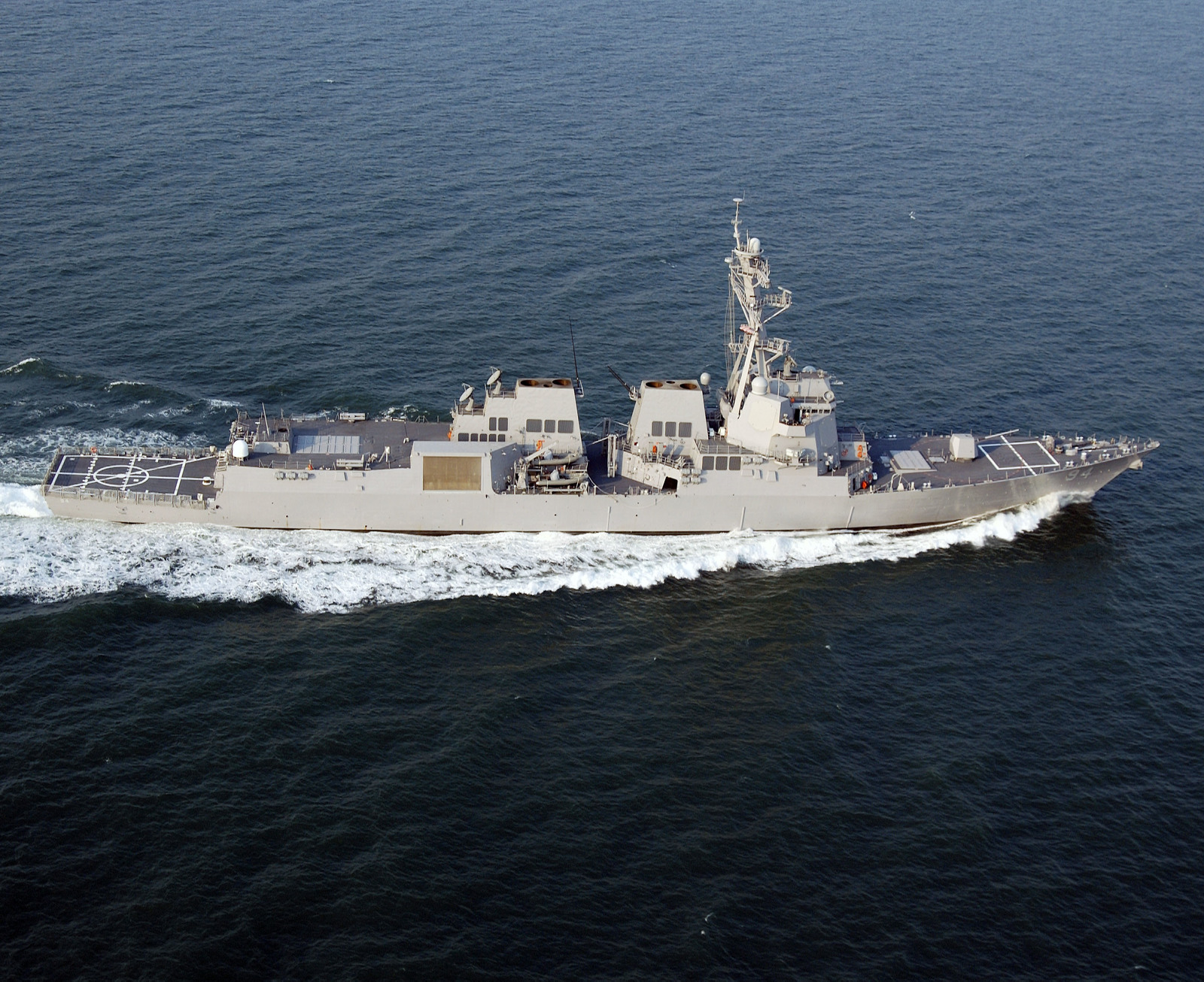 Aerial starboard side view of the US Navy (USN) Arleigh ...