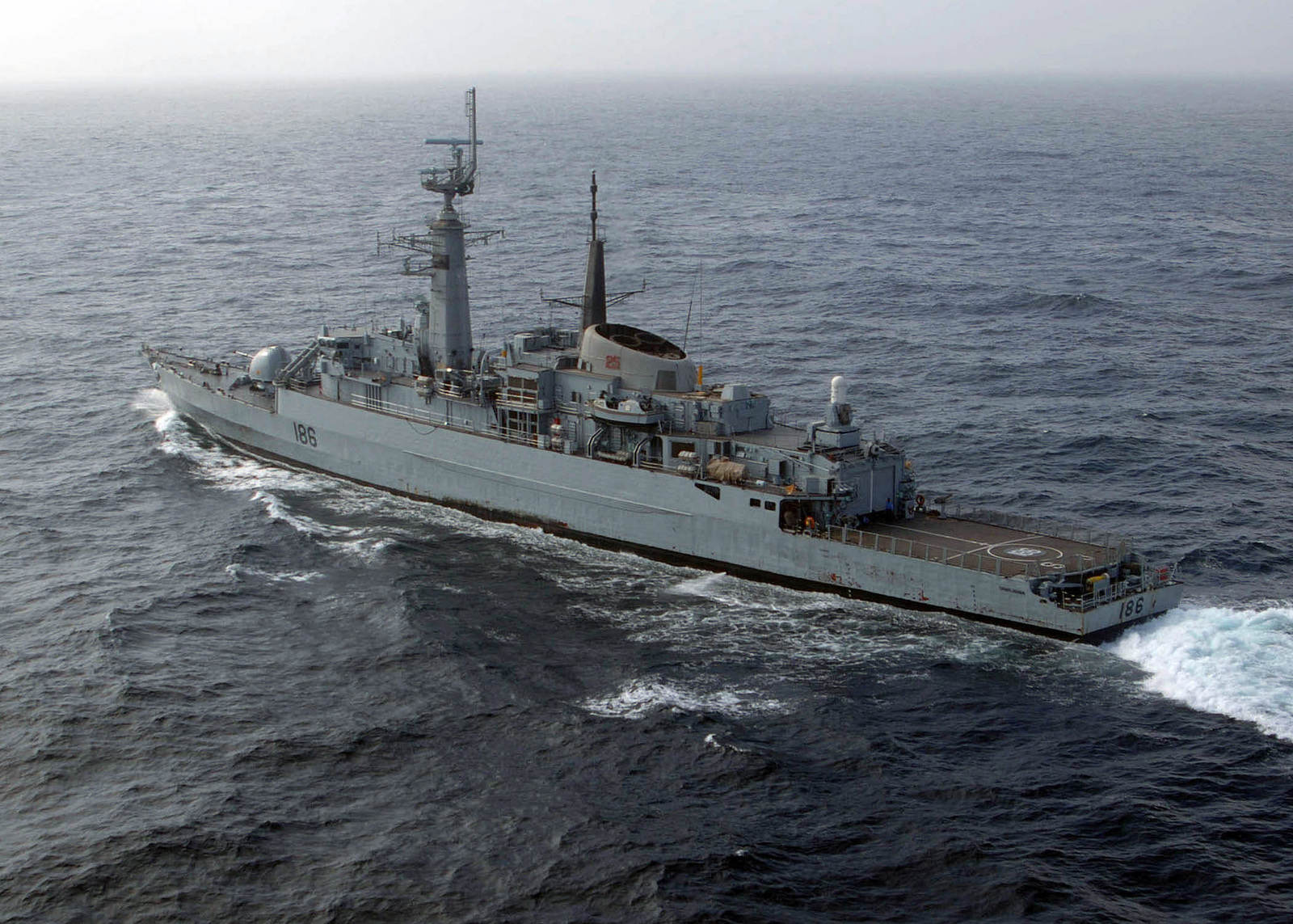 port-side-view-of-the-pakistan-navy-tariq-class-frigate-pns-pakistani-naval-40f770-1600.jpg