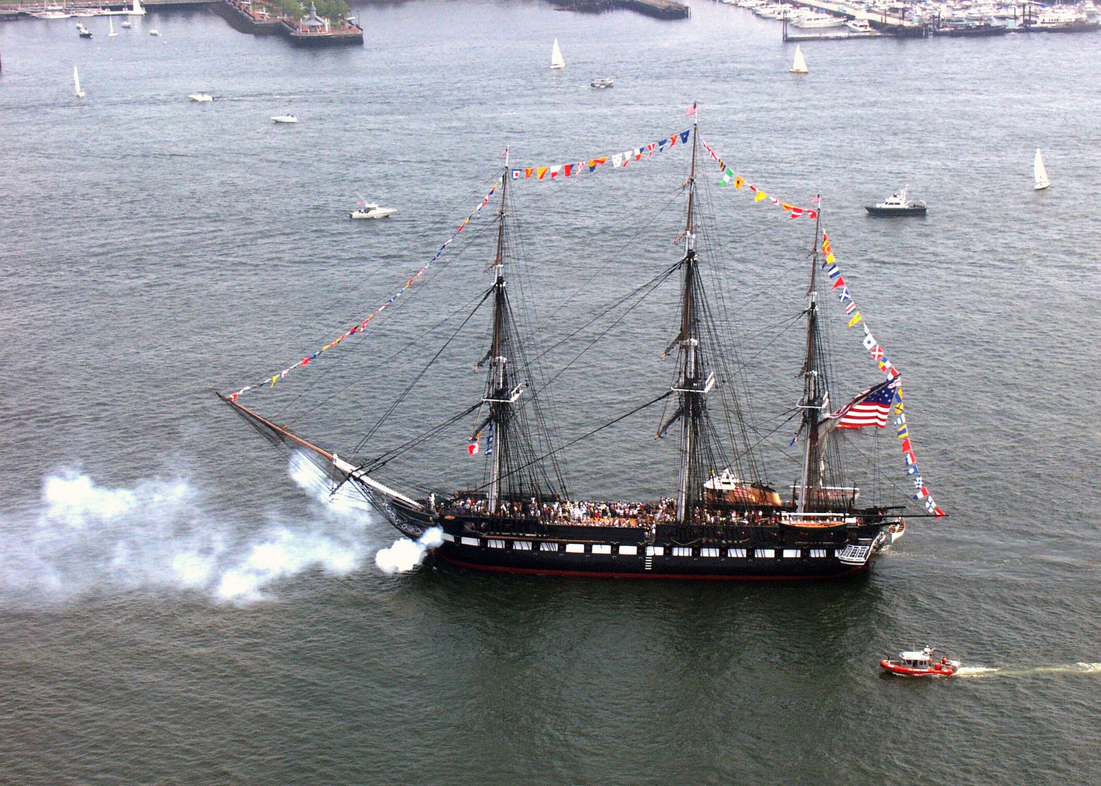 Die USS CONSTITUTION Old Ironsides Das Lteste Einsatzbereite   The Uss Constitution Old Ironsides The Us Navys Oldest Commissioned Warship Fb09ae 1600 