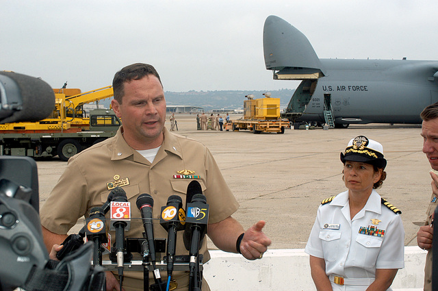 US Navy (USN) Commander (CRD) Kent Van Horn, Commanding Officer, Deep ...