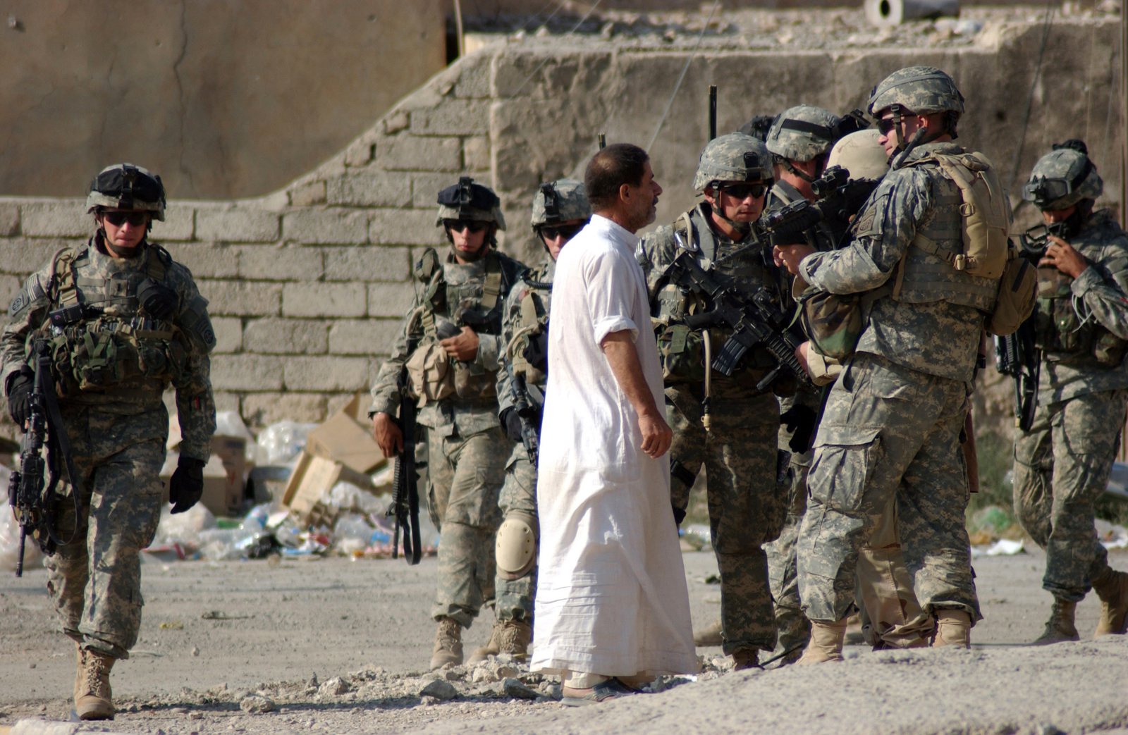 U.S. Army LT. COL. Christopher Gibson (right with weapon up), commander ...