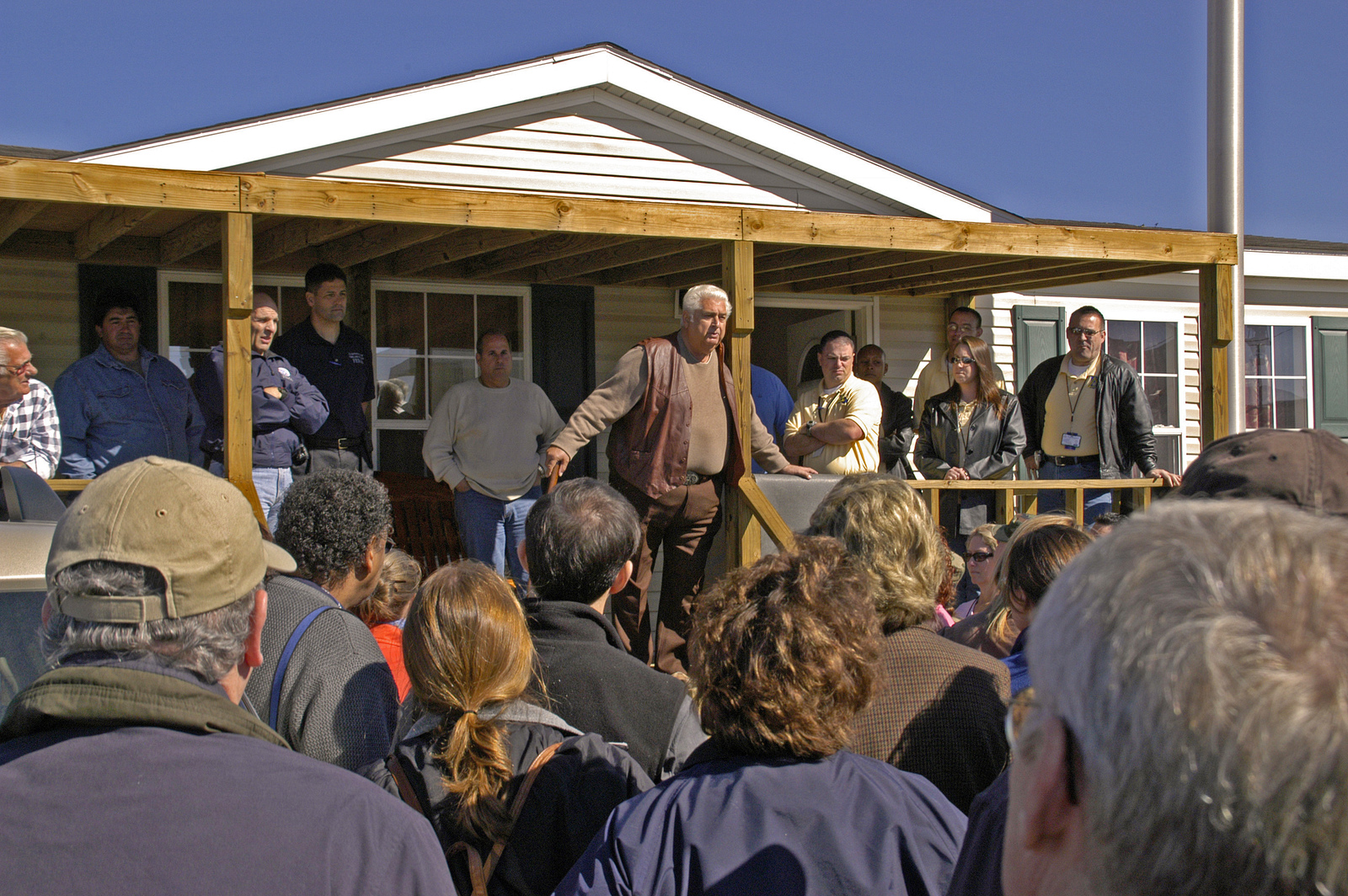 [Hurricane Katrina] New Orleans, LA, 12-03-05 -- St. Bernard Perish