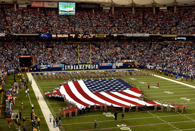 DVIDS - Images - Service members participate in Chicago Bears Salute to  Service game [Image 18 of 34]