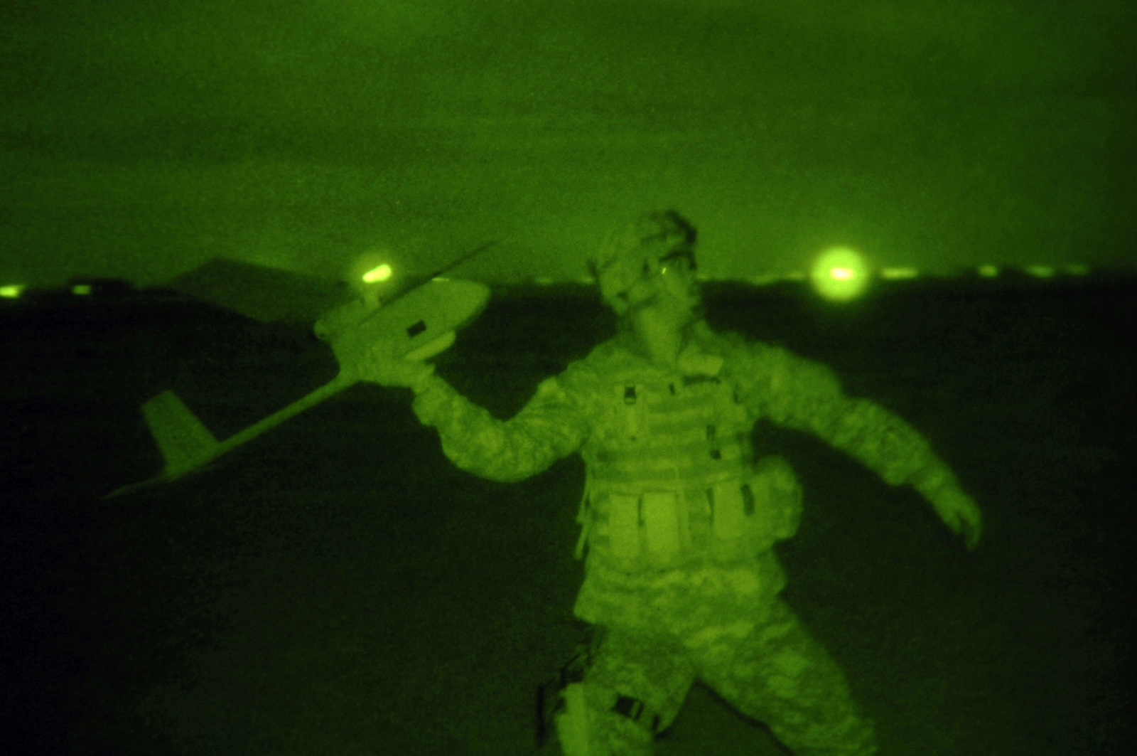 US Army (USA) First Lieutenant (1LT) Jimmy Ta Prepares To Launch A ...