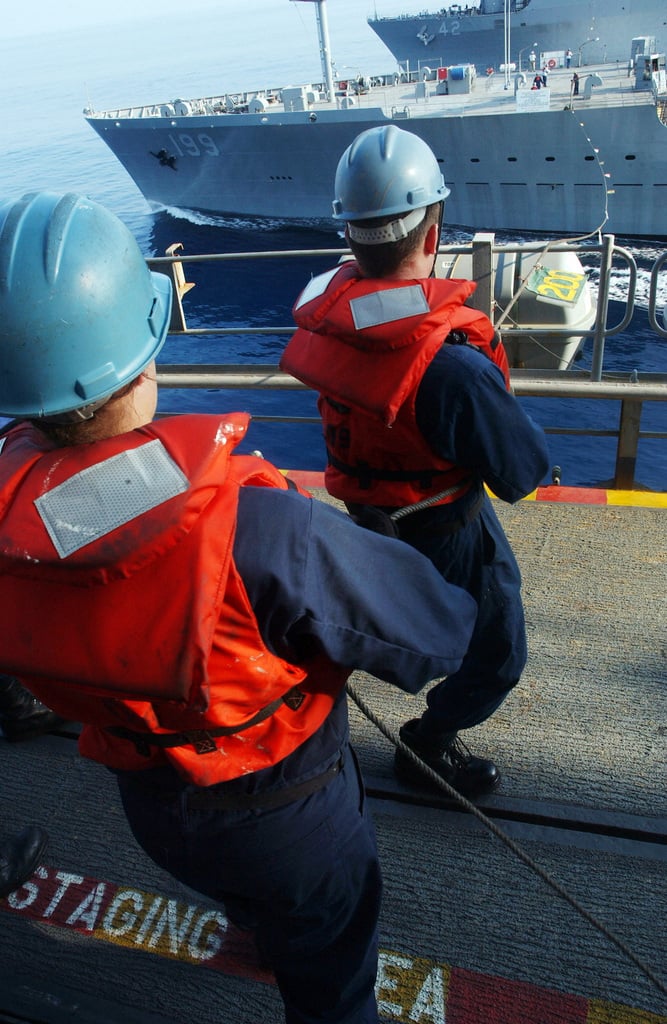 Onboard The Us Navy Usn Amphibious Assault Ship Uss Peleliu Lha 5 Deck Department Sailors 0863