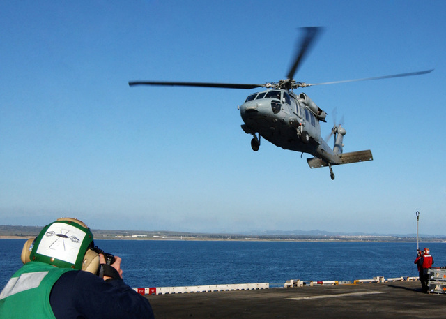 Onboard The Flight Deck Of The Us Navy Usn Amphibious Assault Ship Uss Tarawa Lha 1 Usn 4706