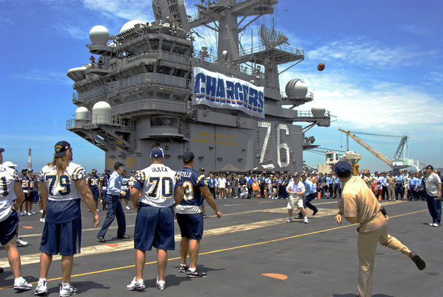 Images - San Diego Chargers at Naval Base San Diego [Image 2 of 2] - DVIDS