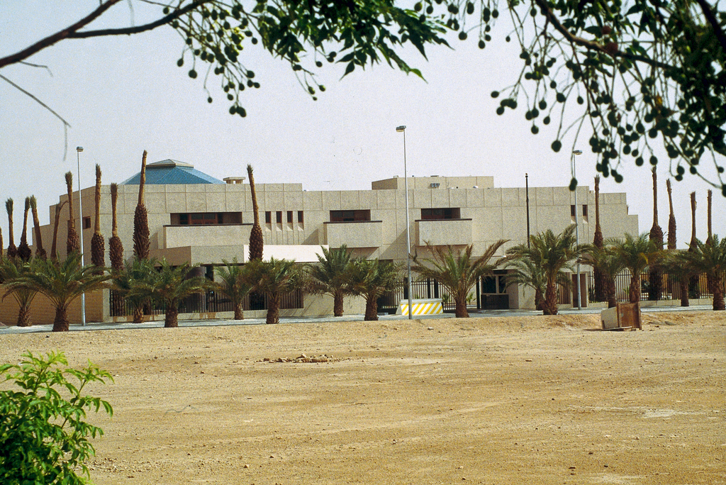 us-embassy-in-riyadh-embassy-mission-residence-1990-nara-dvids-public-domain-archive