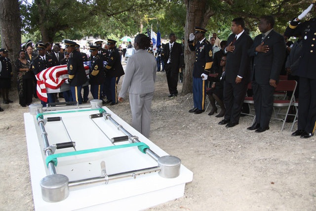 The U.S. Army Funeral Detail carry the flag draped casket of U.S. Army ...