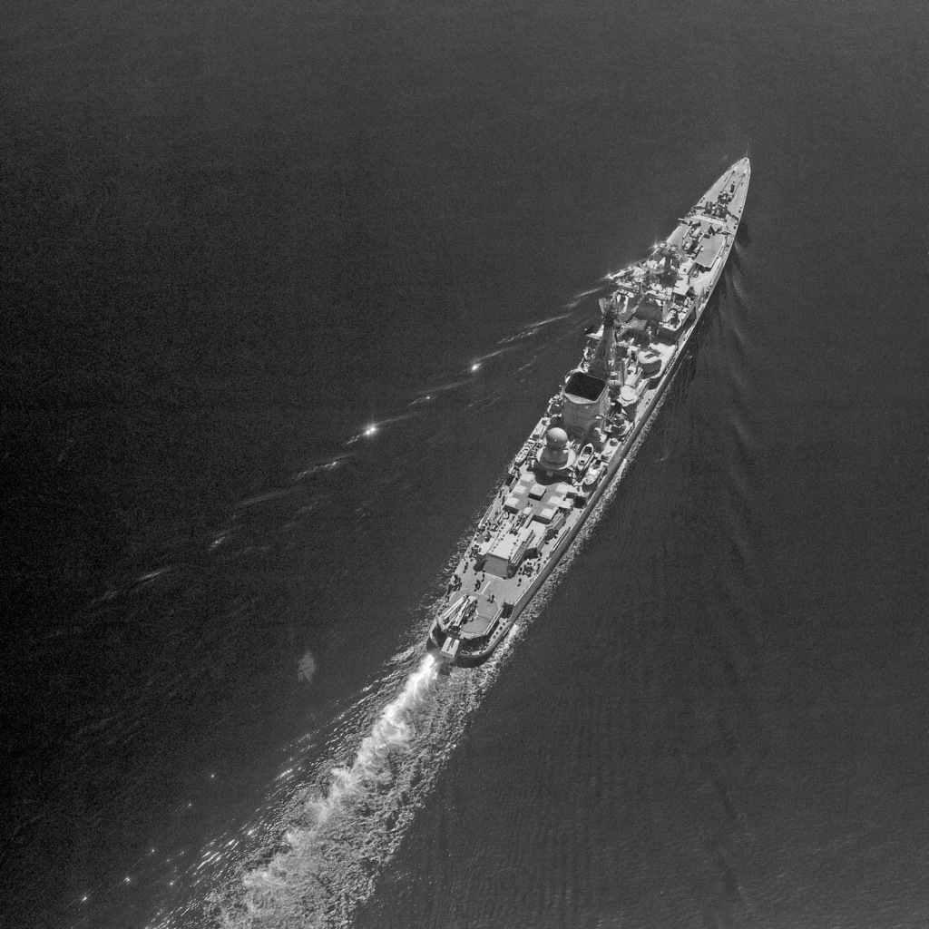 An overhead view of the Soviet guided missile cruiser Azov underway ...