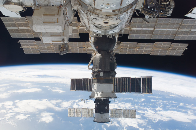 View of the Docked Soyuz TMA-15M and Progress 57P - PICRYL Public ...