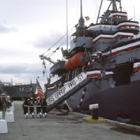 DVIDS - Images - USS Kearsarge Color Guard Presents the Colors at